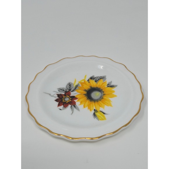 Royal Grafton Fine Bone China Floral Plates Set of 2 Gold Trim England - Picture 7 of 11